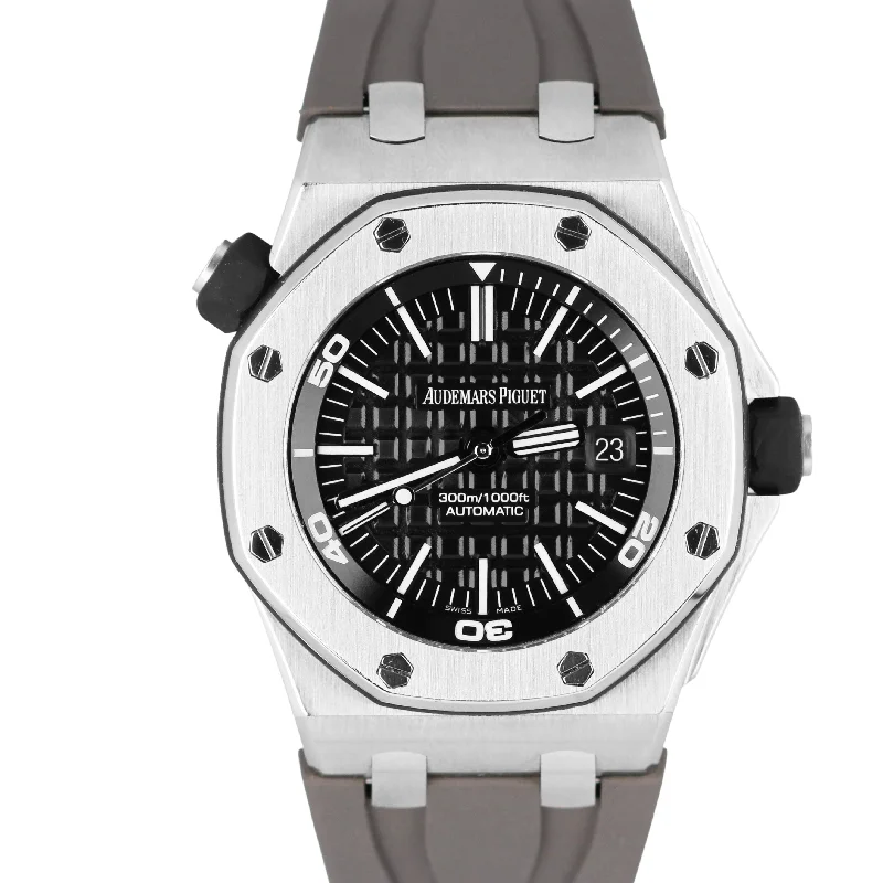 Fashionable men's watches with interchangeable straps for versatility and personalized style -Audemars Piguet Royal Oak Offshore Stainless Steel Black 42mm 15703st Watch