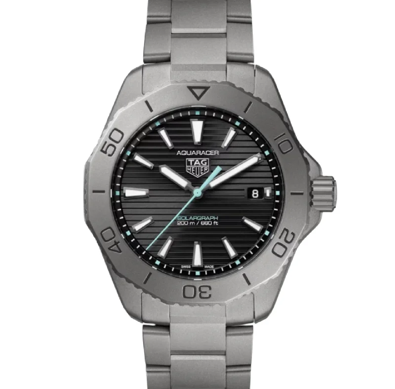 Men's automatic watches with self-winding movements for a traditional and reliable timepiece -TAG HEUER-AQUARACER PROFESSIONAL 200 SOLARGRAPH Quartz Watch, 40 mm, Titanium WBP1180.BF0000